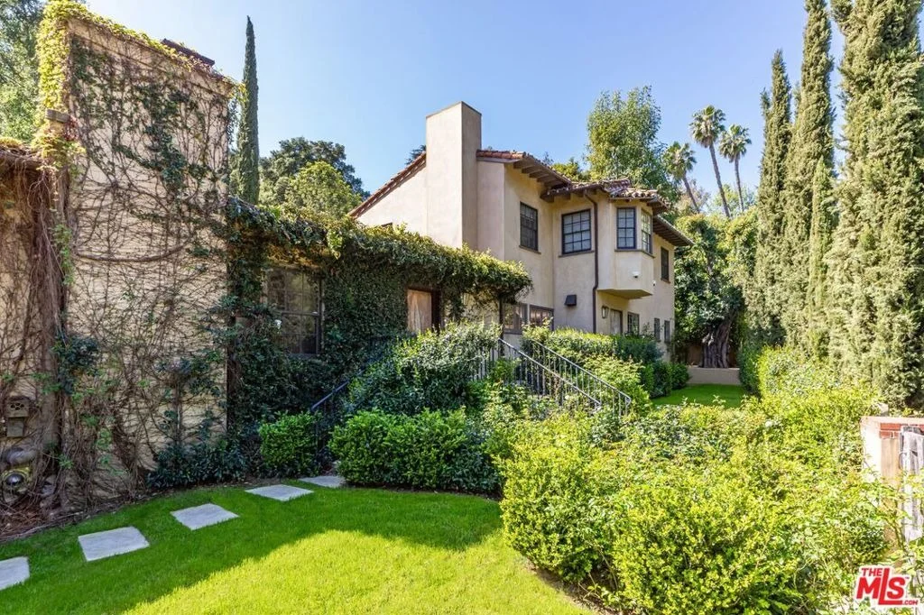 Photo of 2601 Outpost Drive