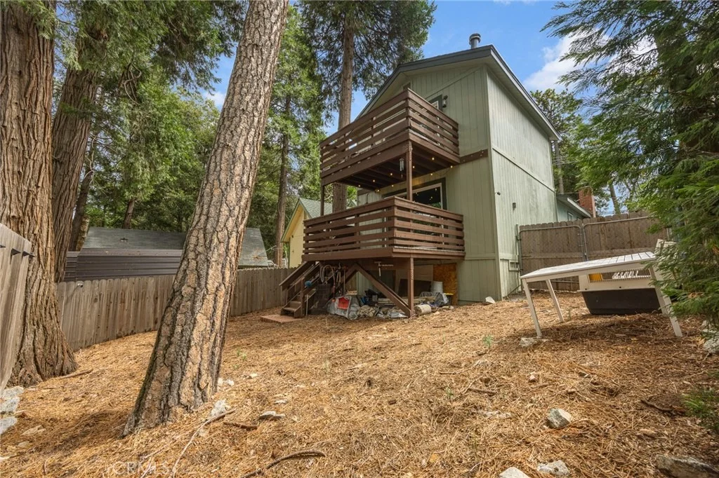 Photo of 23376 Crestline Road