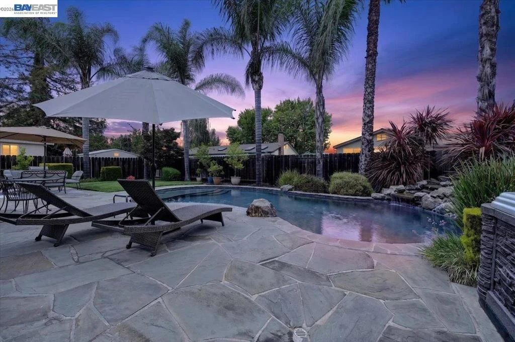 Photo of 118 Diamond Dr