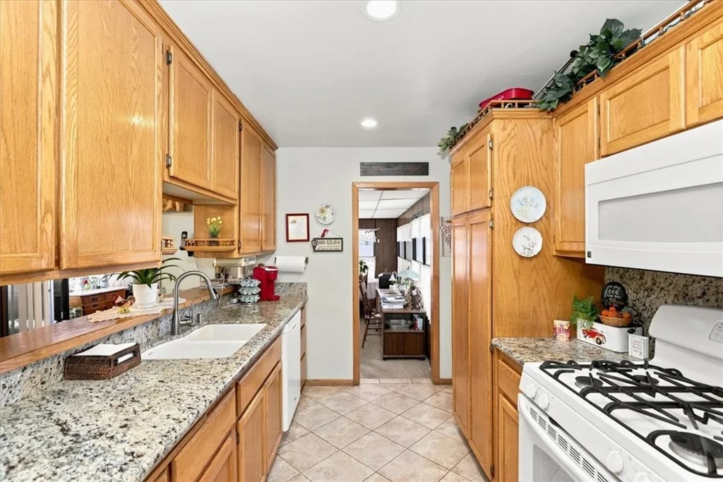 Photo of 614 Azure Court