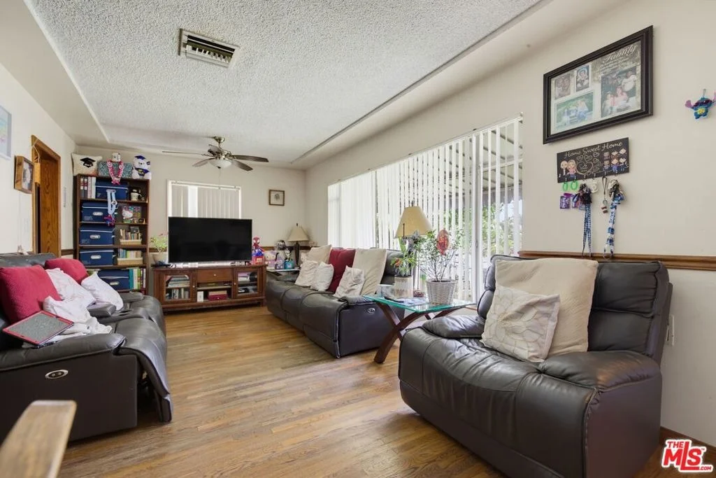 Photo of 291 Simmons Avenue