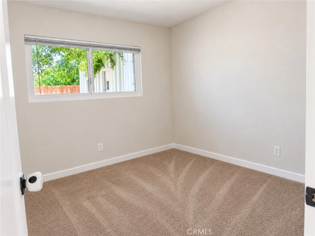 Photo of 1260 Grove Ave