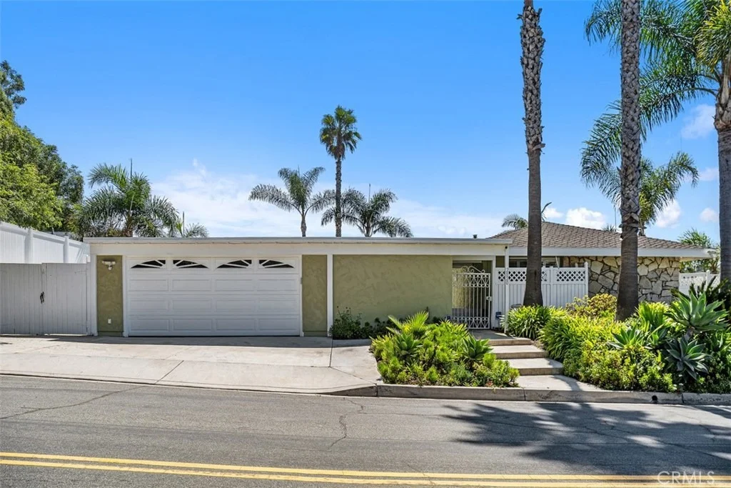 Photo of 2820 Via Montecito