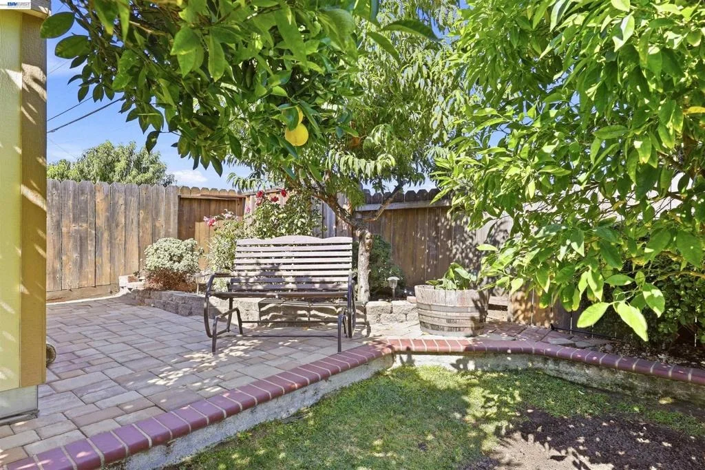 Photo of 8657 Davona Dr