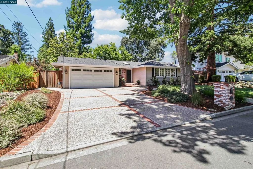 Photo of 167 Belgian Drive