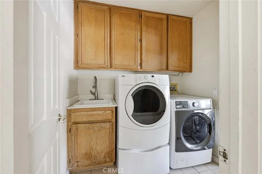 Photo of 38264 Hillcrest Drive