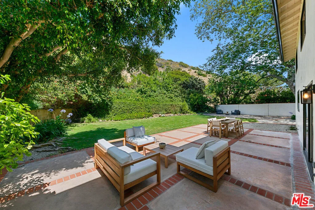 Photo of 30601 Sicomoro Drive