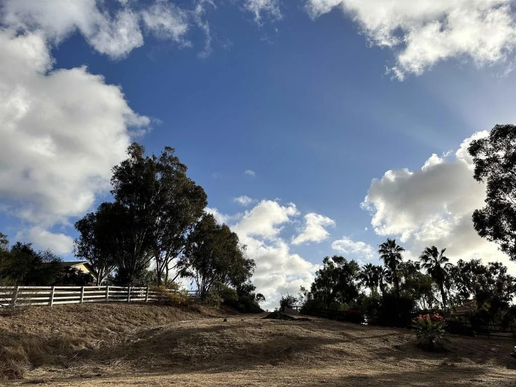 Photo of 18096 Loma Alegre