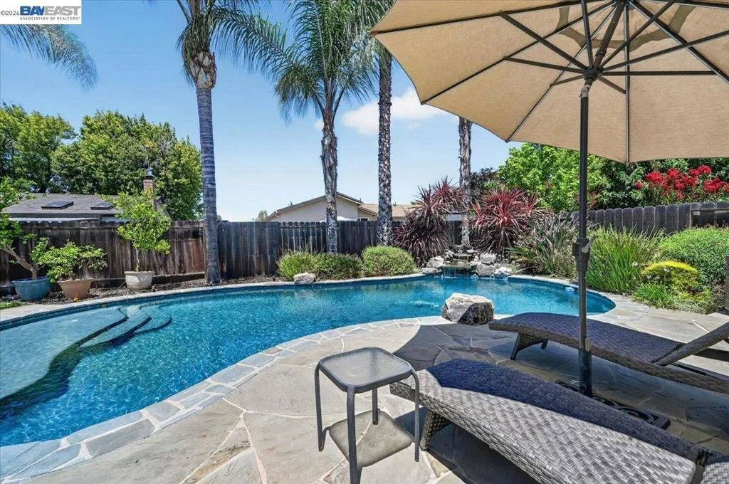 Photo of 118 Diamond Dr