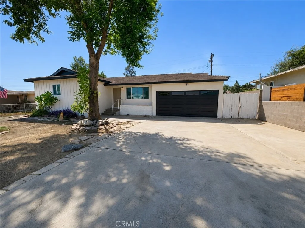 Photo of 8214 Jadeite Ave