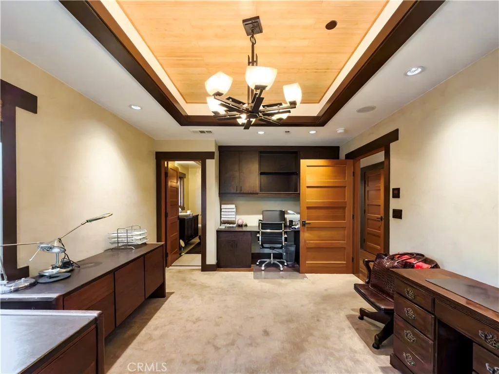 Photo of 865 W Foothill