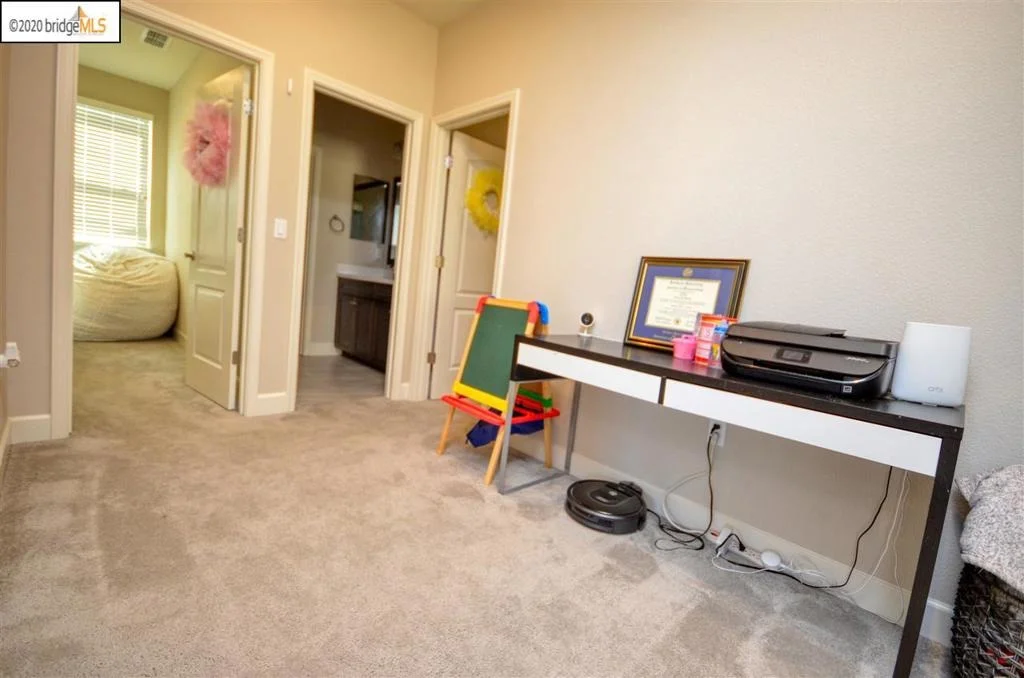 Photo of 47 Baird Cir