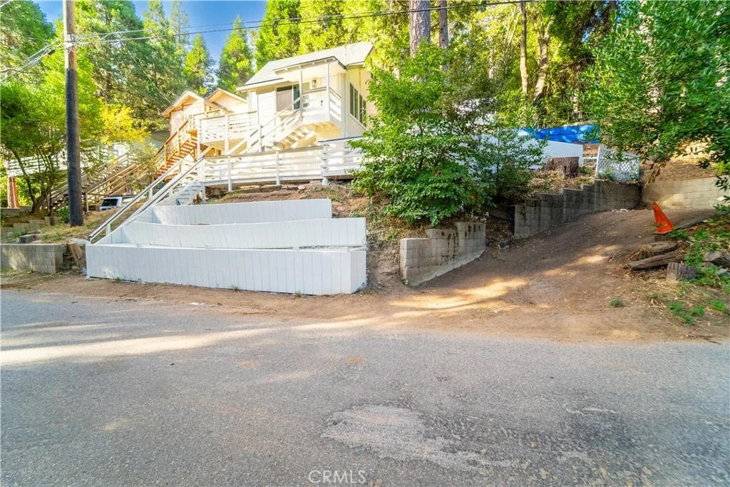 Photo of 744 Woodland