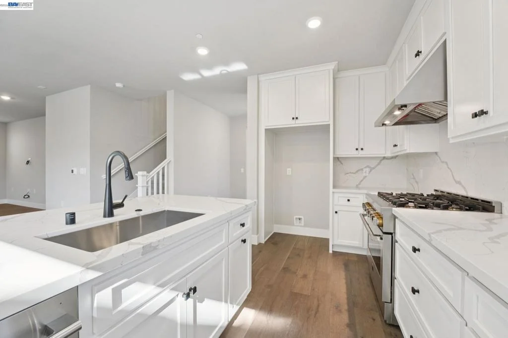 Photo of 798 Abigail Place