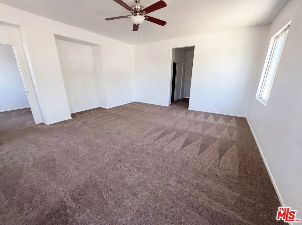 Photo of 3147 W Lingard Street