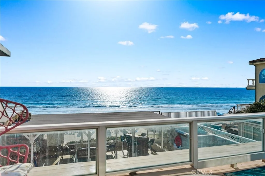 Photo of 35091 Beach Road