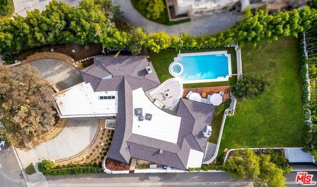 Photo of 909 N Alpine Drive