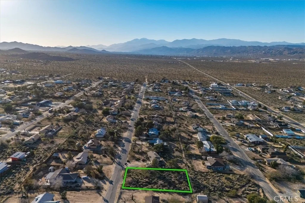 Photo of 60432 Latham Trail