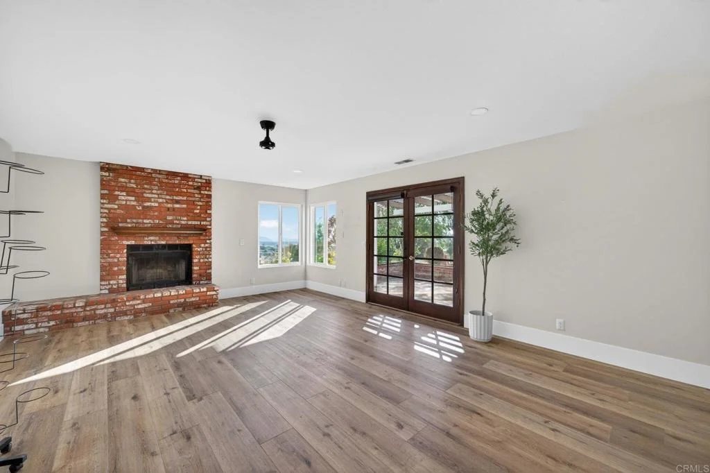 Photo of 40225 Lucero Drive