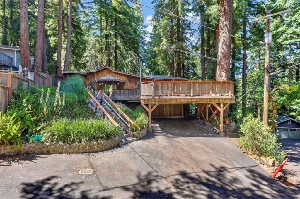Photo of 20905 Comanche Trail