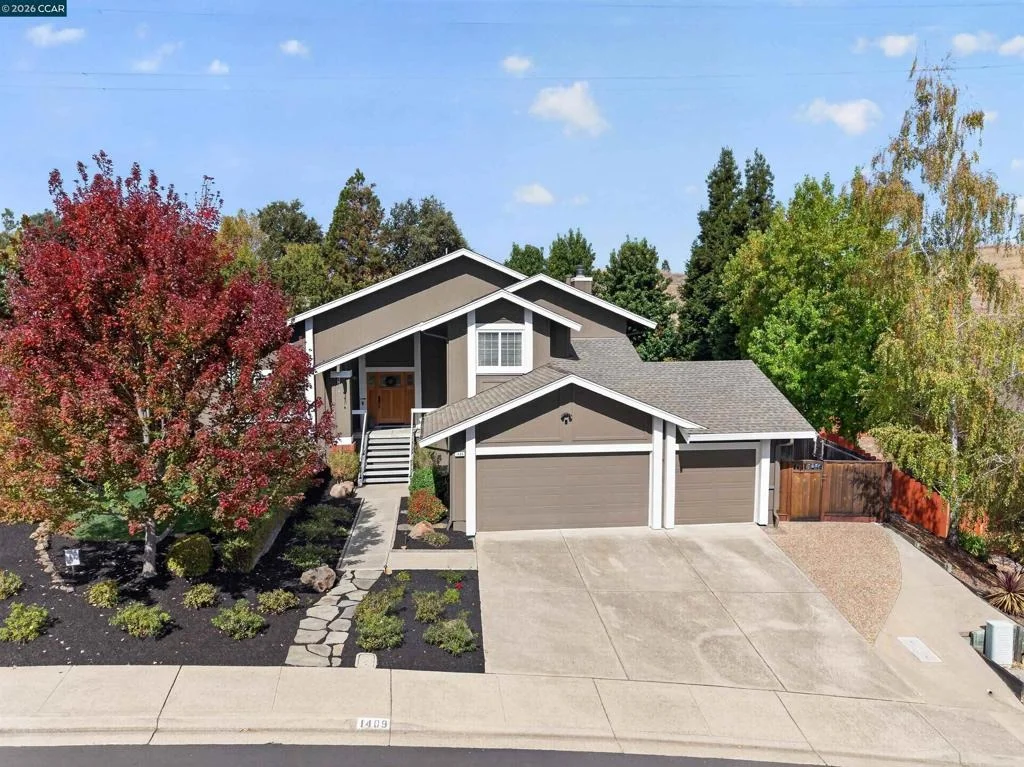 Photo of 1409 Stonehedge Dr