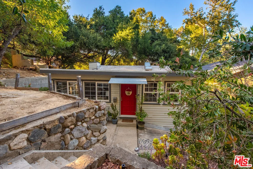 Photo of 21849 Canon Drive