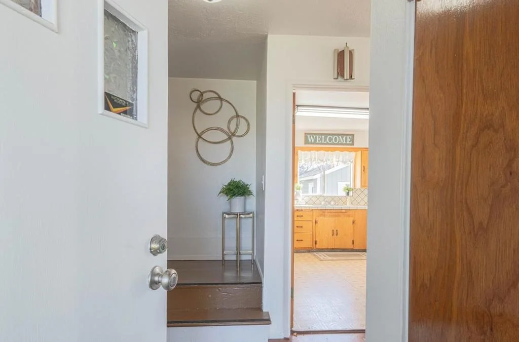 Photo of 757 Middlefield Road