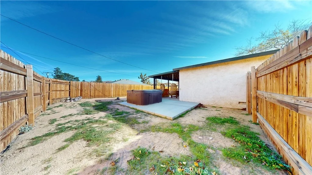 Photo of 7005 Hillview