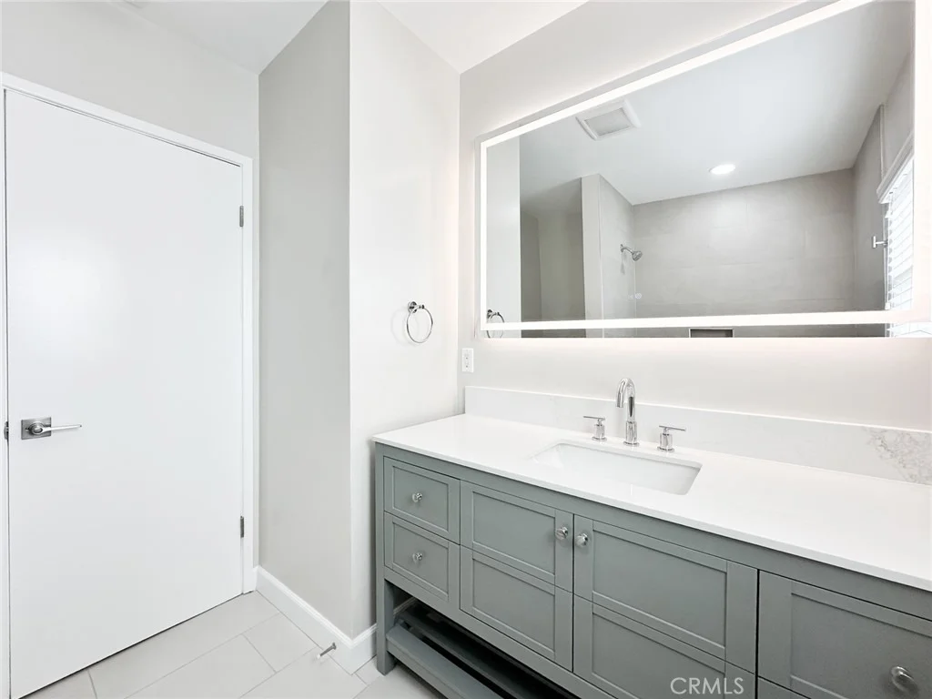 Photo of 306 W Porter