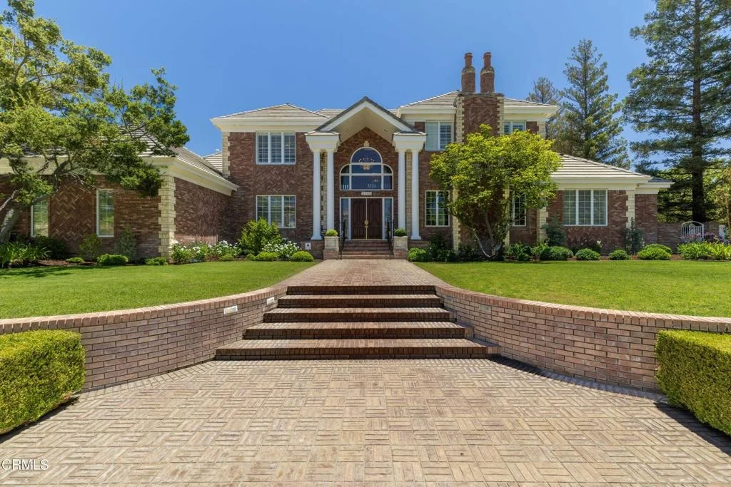 Photo of 2300 Weybridge Drive