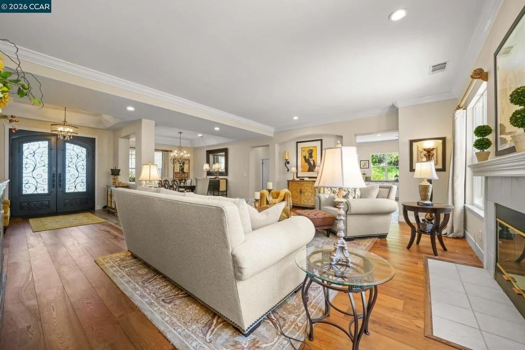Photo of 110 Forest Hill Dr