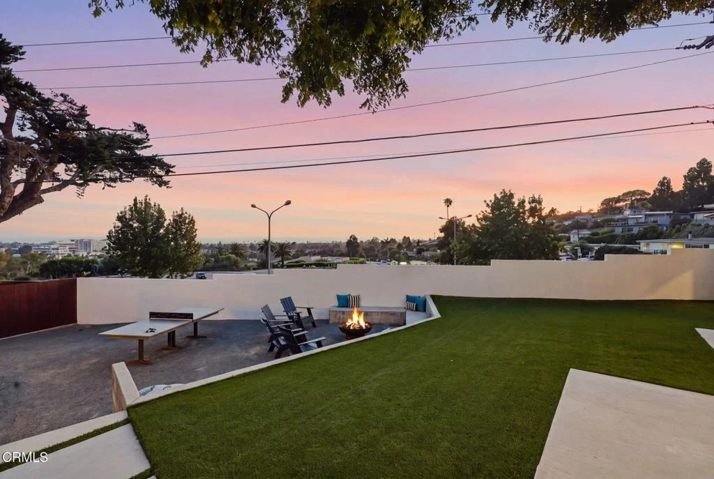 Photo of 3310 Foothill Road