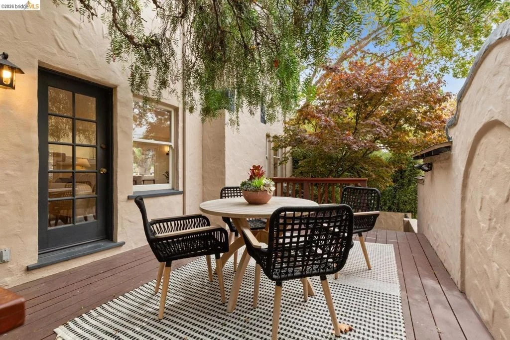Photo of 2747 Forest Ave