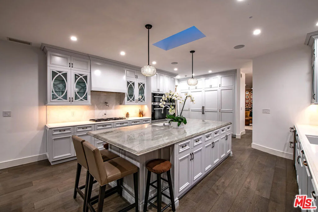 Photo of 1114 Sutton Way