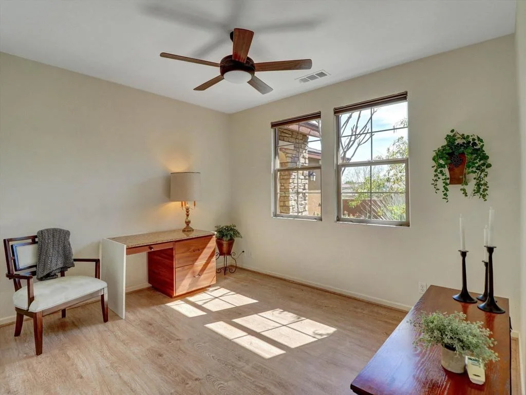 Photo of 73754 Kandinsky Way
