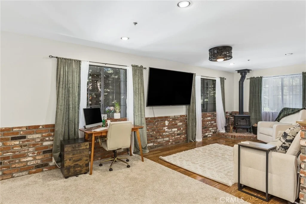 Photo of 13515 Oak Mountain