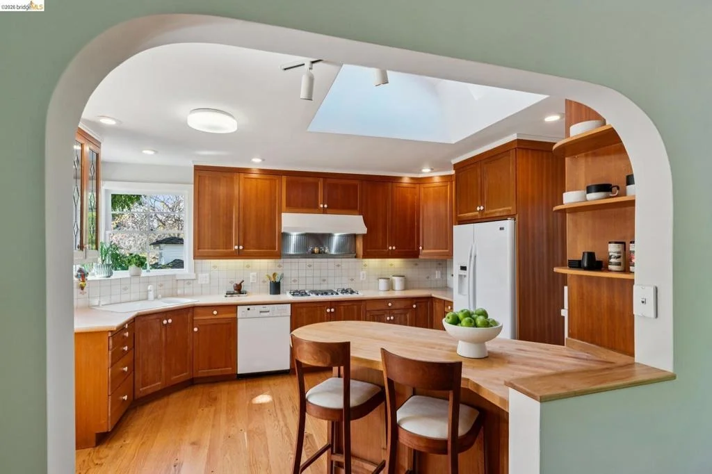 Photo of 929 Contra Costa Ave