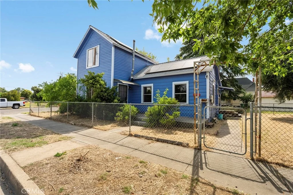 Photo of 818 6th Avenue