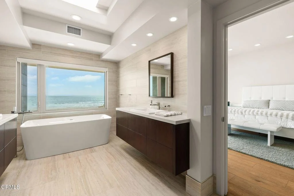 Photo of 827 Mandalay Beach Road