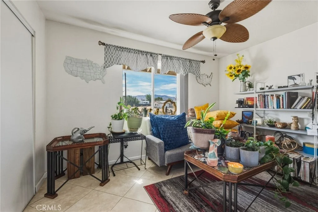 Photo of 9172 Jacaranda