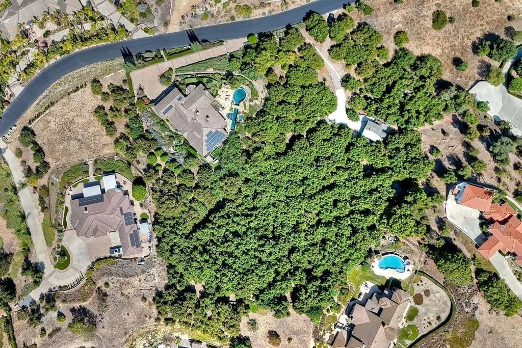 Photo of 2484 Dos Lomas