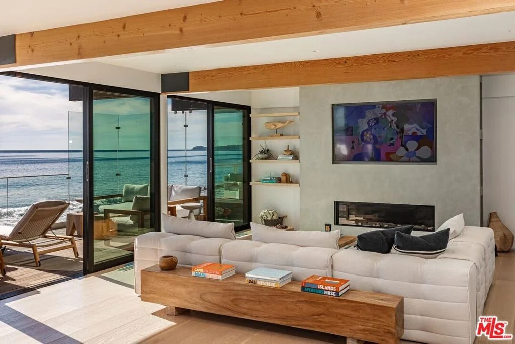 Photo of 24548 Malibu Road