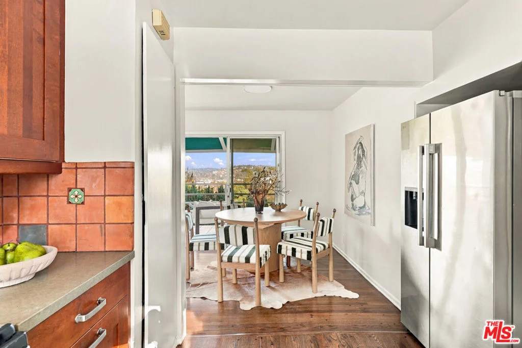 Photo of 2525 Ivanhoe Drive
