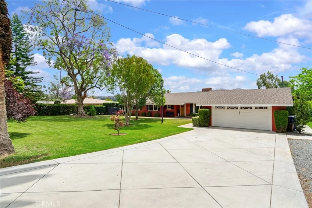 Photo of 2886 Mcallister