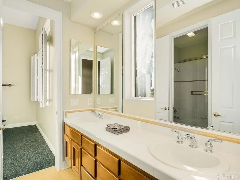 Photo of 2737 Dos Lomas