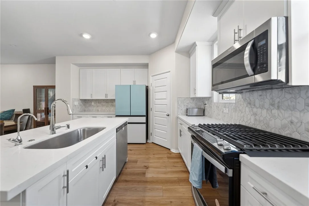 Photo of 40863 Melrose Drive