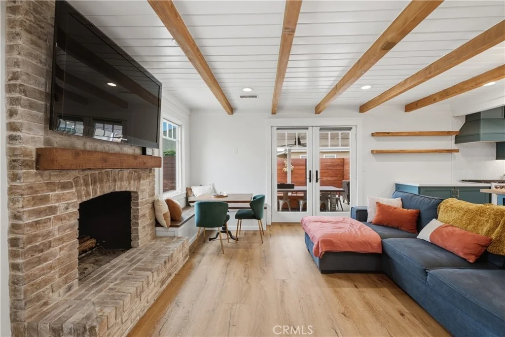 Photo of 5559 E Monlaco