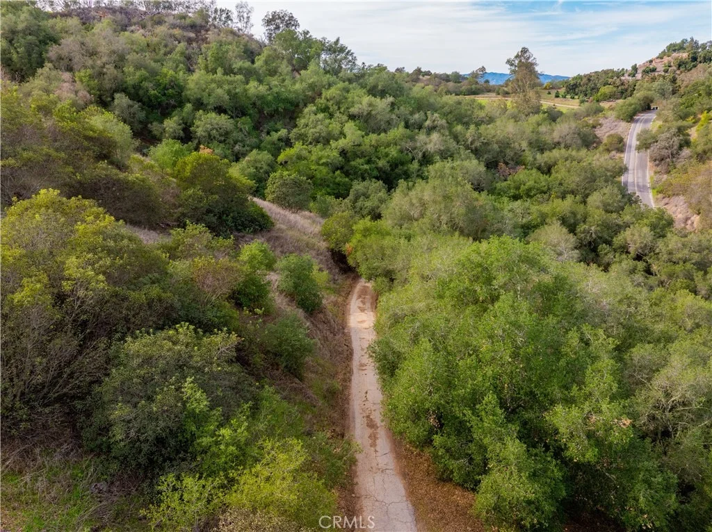 Photo of 46121 Avenida Tierra