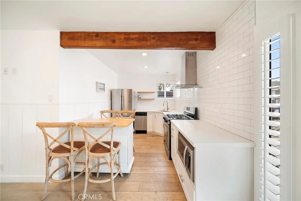Photo of 244 Cahuenga Drive