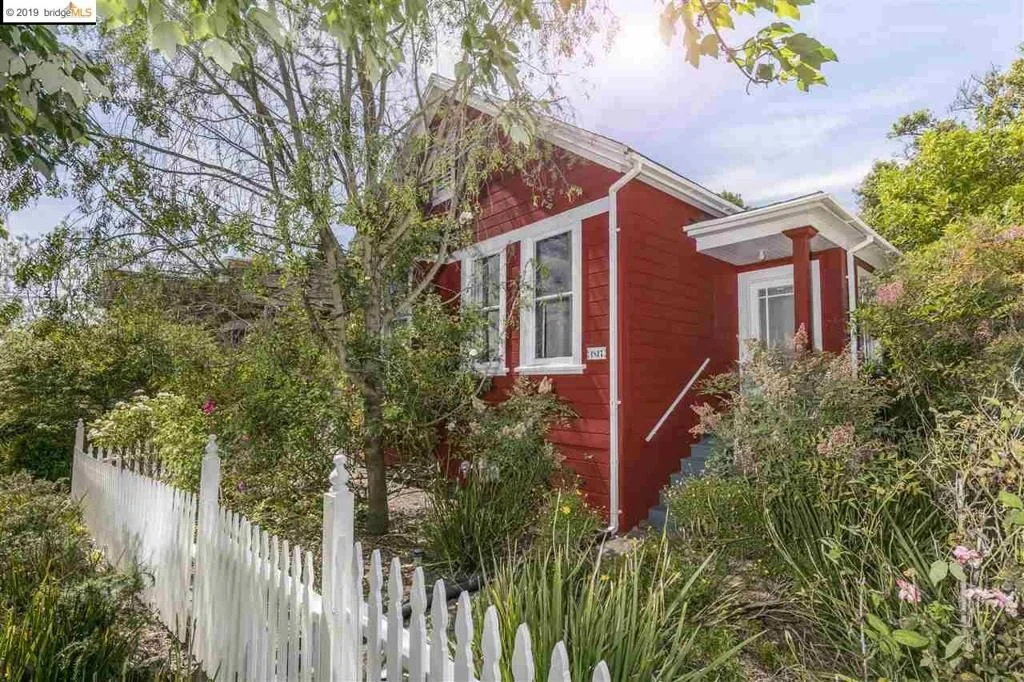 Photo of 1817 Francisco St